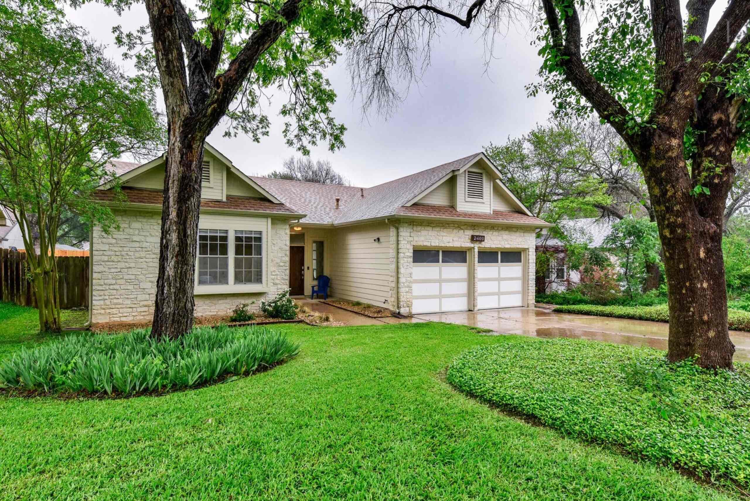 North Austin Home Near Apple & The Domain