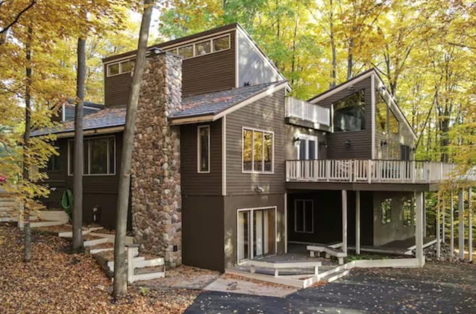 Bellaire House w/Gaming Garage